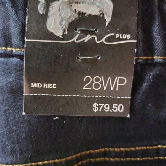 Women's Inc Plus Dark Denim Jeans NWT Size 28WP - Picture 2 of 2